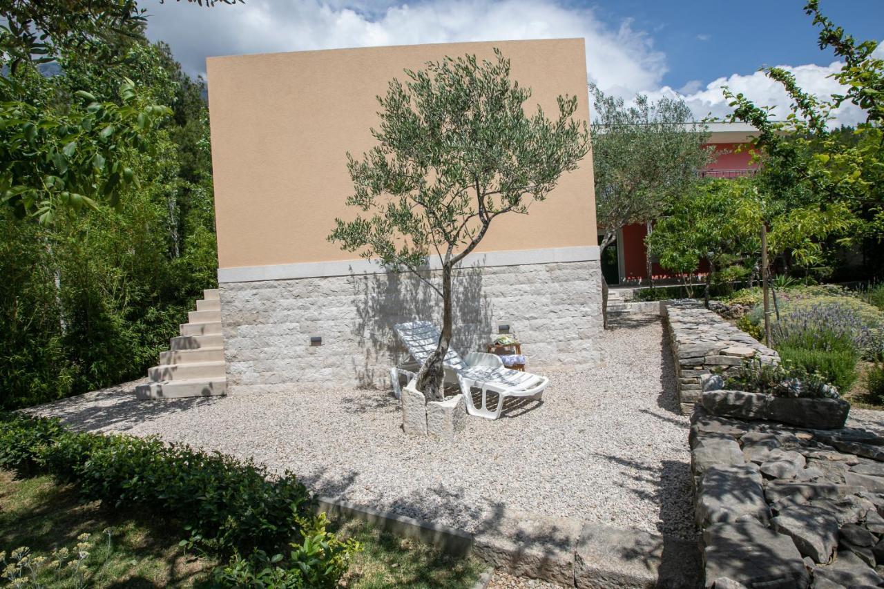 Volicija * Makarska
