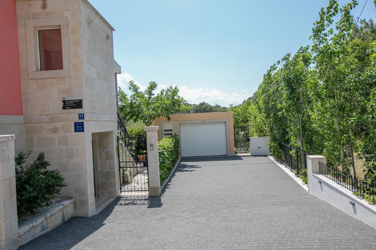 Volicija Vila *